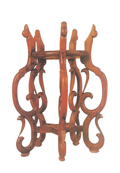 清早期黄花梨螭凤纹盆架 清早期黄花梨螭凤纹盆架